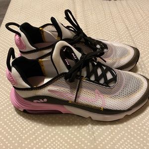 Nike air max 270 size 6 boys excellent condition!